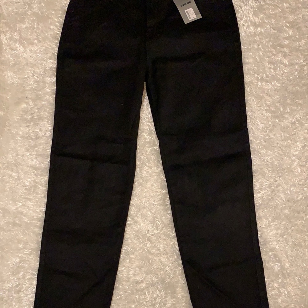 🔴Avenue denim size 18  Black jeans